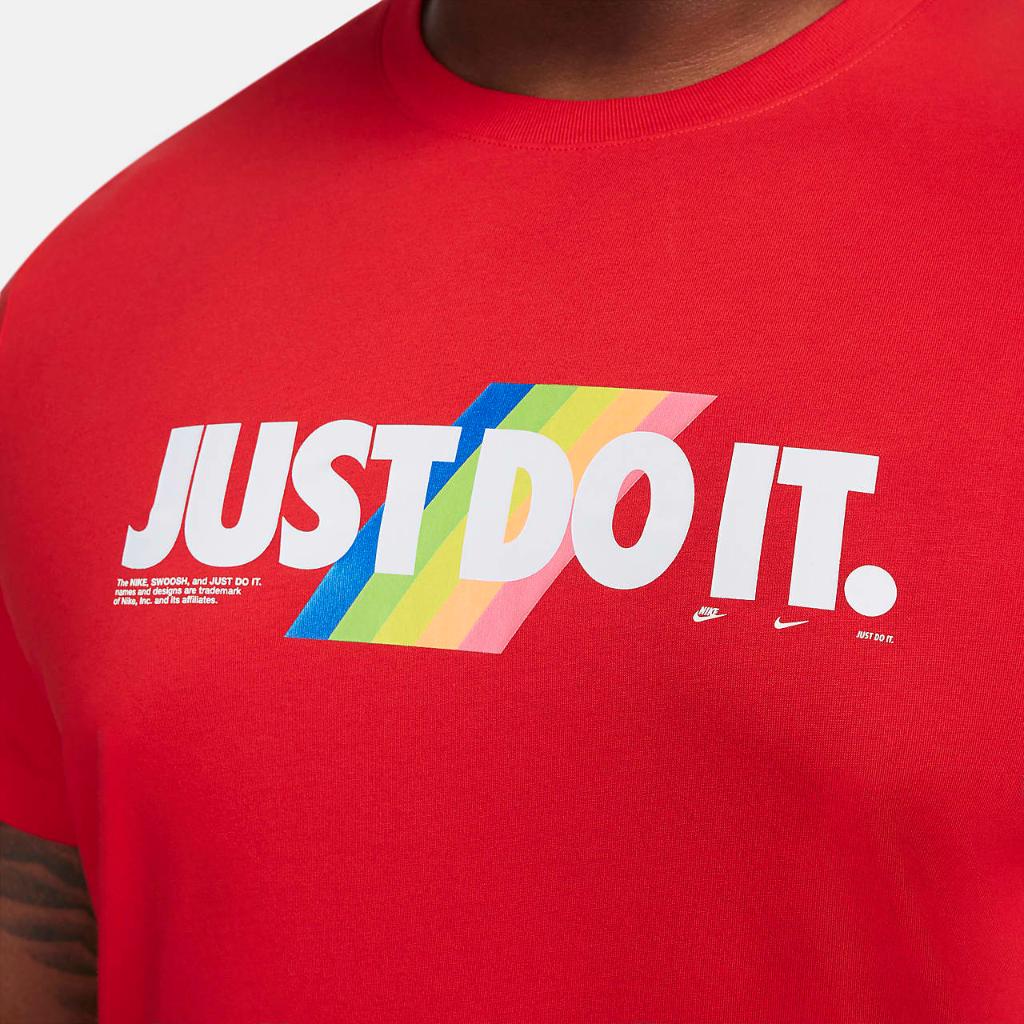 Nike Sportswear Men&#039;s T-Shirt FQ8002-657