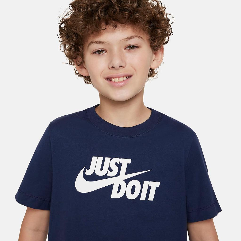 Nike Sportswear Big Kids&#039; T-Shirt FV4078-410