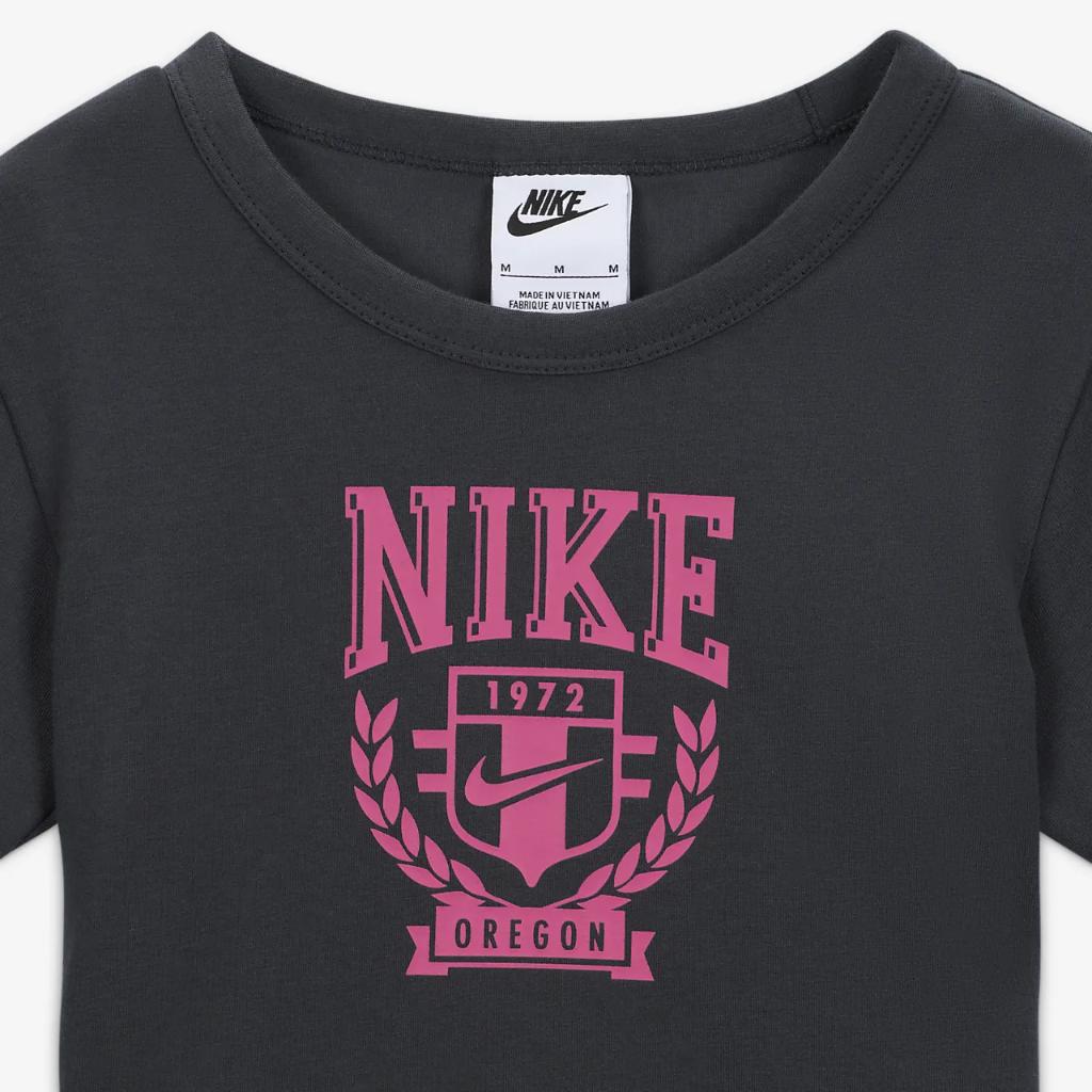 Nike Sportswear Big Kids (Girls&#039;) Graphic T-Shirt FV5308-060