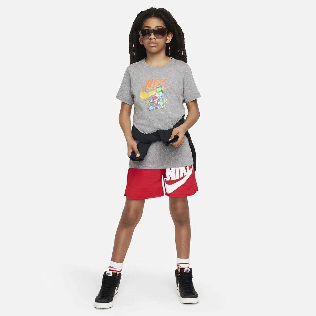 Nike Sportswear Big Kids&#039; T-Shirt FV5346-091