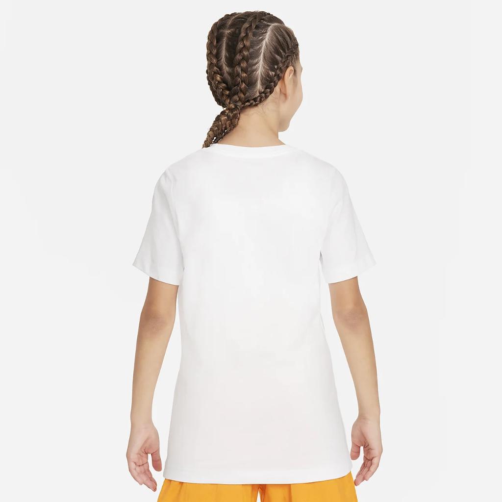 Nike Sportswear Big Kids&#039; T-Shirt FV5346-100