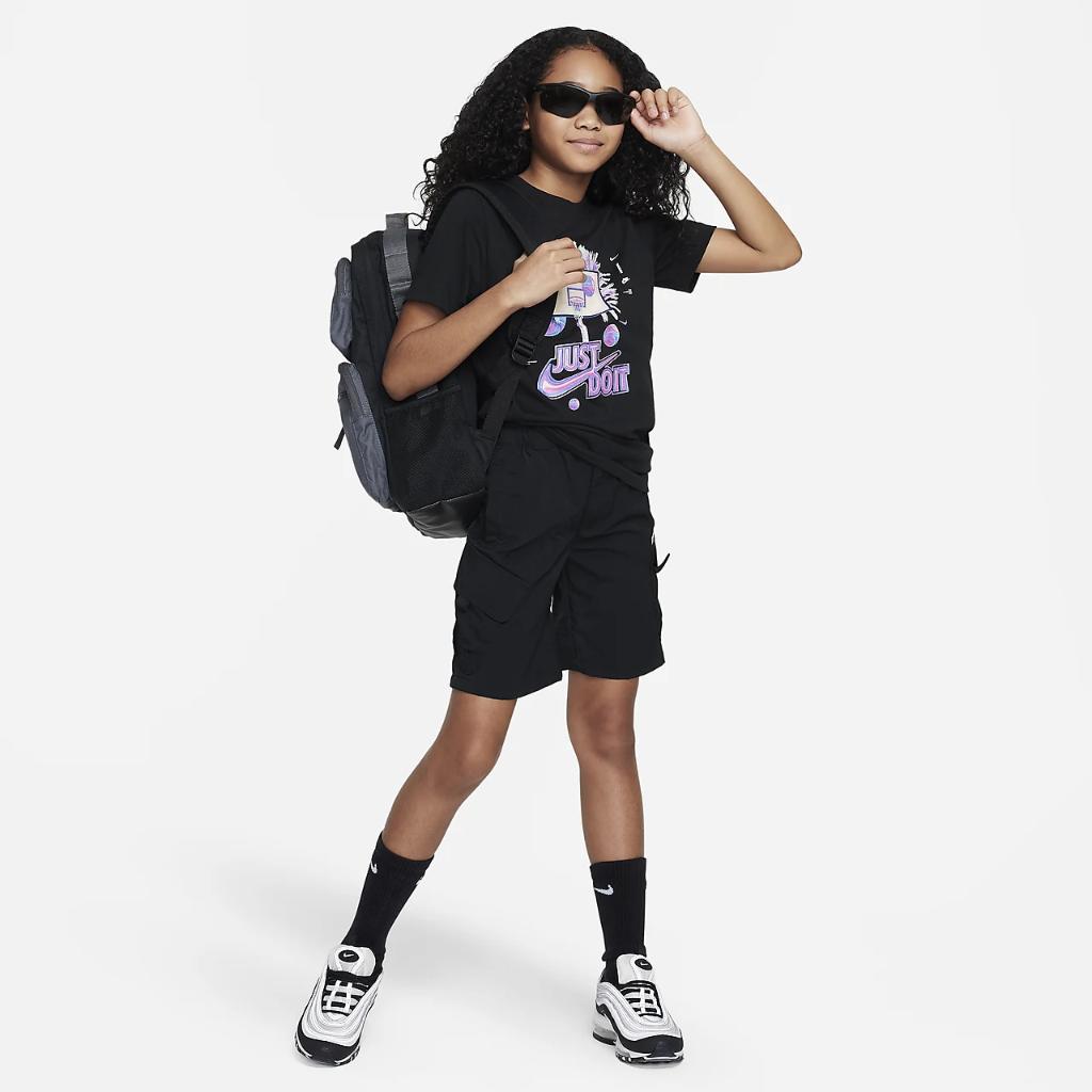 Nike Sportswear Big Kids&#039; T-Shirt FV5348-010