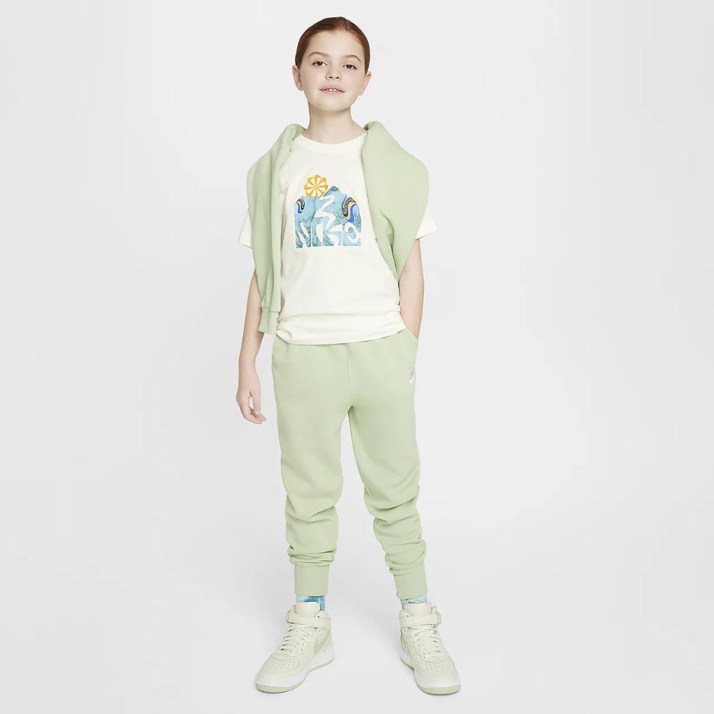 Nike Sportswear Big Kids&#039; T-Shirt FV5350-133