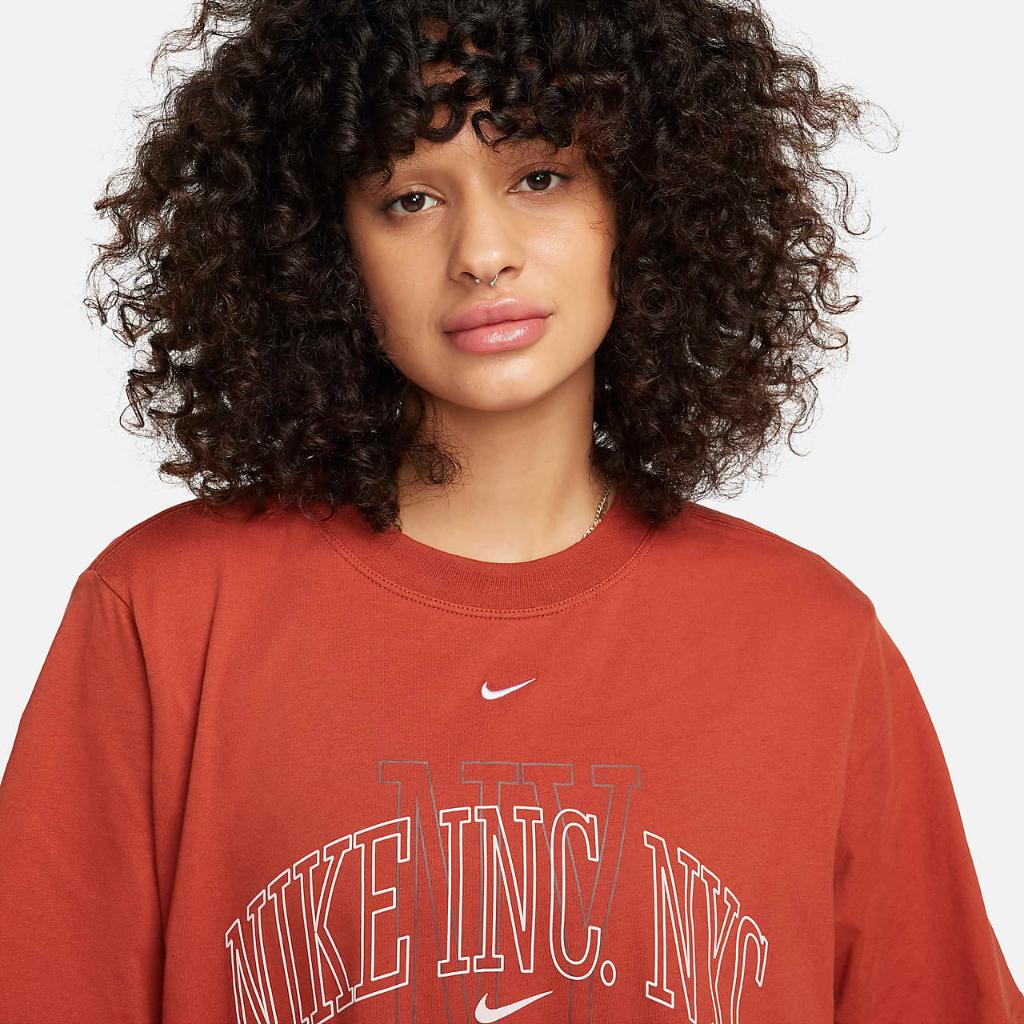 Nike Sportswear Essential Women&#039;s Graphic T-Shirt FV5932-832