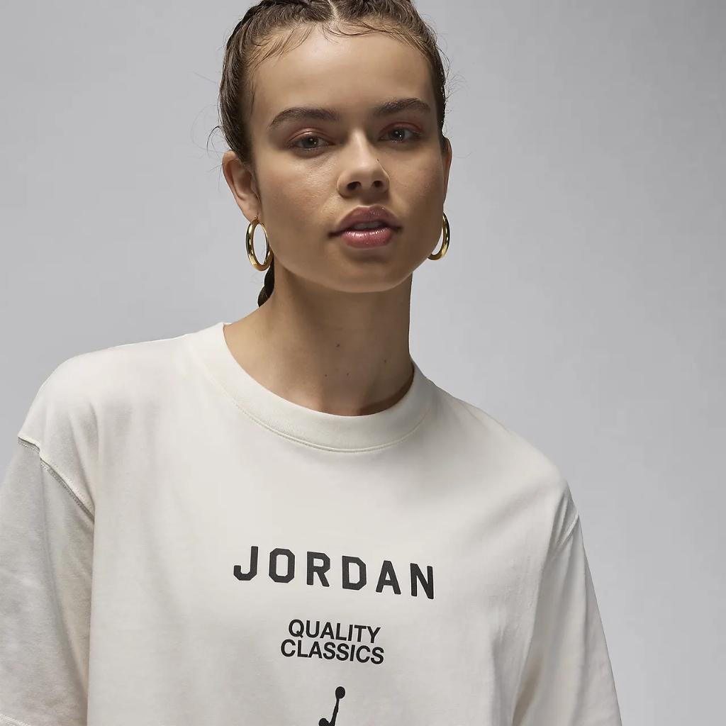 Jordan Women&#039;s Girlfriend T-Shirt FZ0617-133