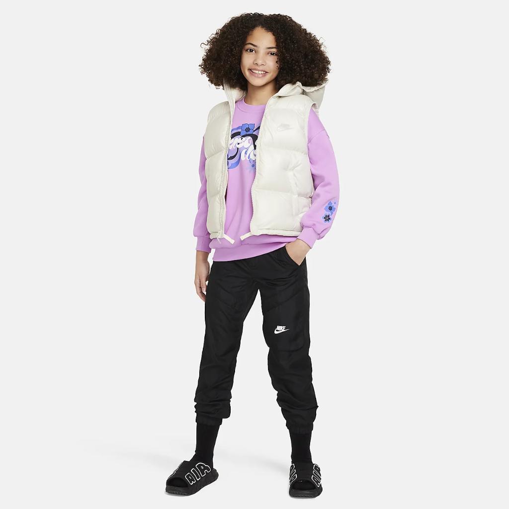 Nike Sportswear Club Fleece Big Kids&#039; (Girls&#039;) Oversized Crew-Neck Sweatshirt FZ2878-532