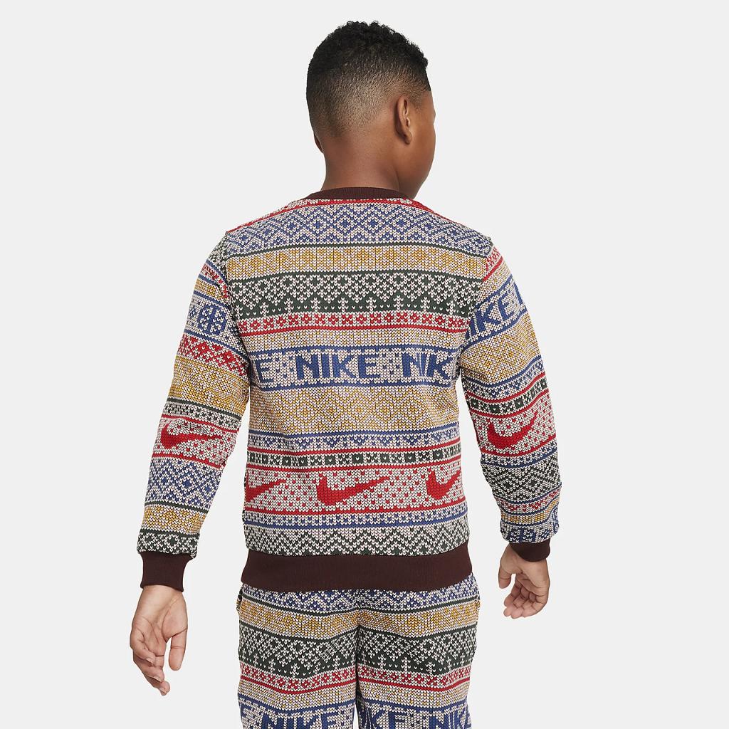 Nike Sportswear Club Fleece Big Kids&#039; Crew-Neck Holiday Sweatshirt FZ2894-110