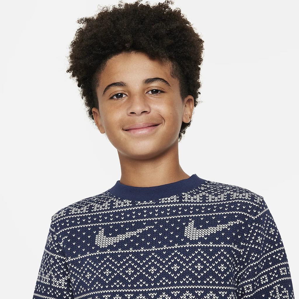 Nike Sportswear Club Fleece Big Kids&#039; Crew-Neck Holiday Sweatshirt FZ2894-410