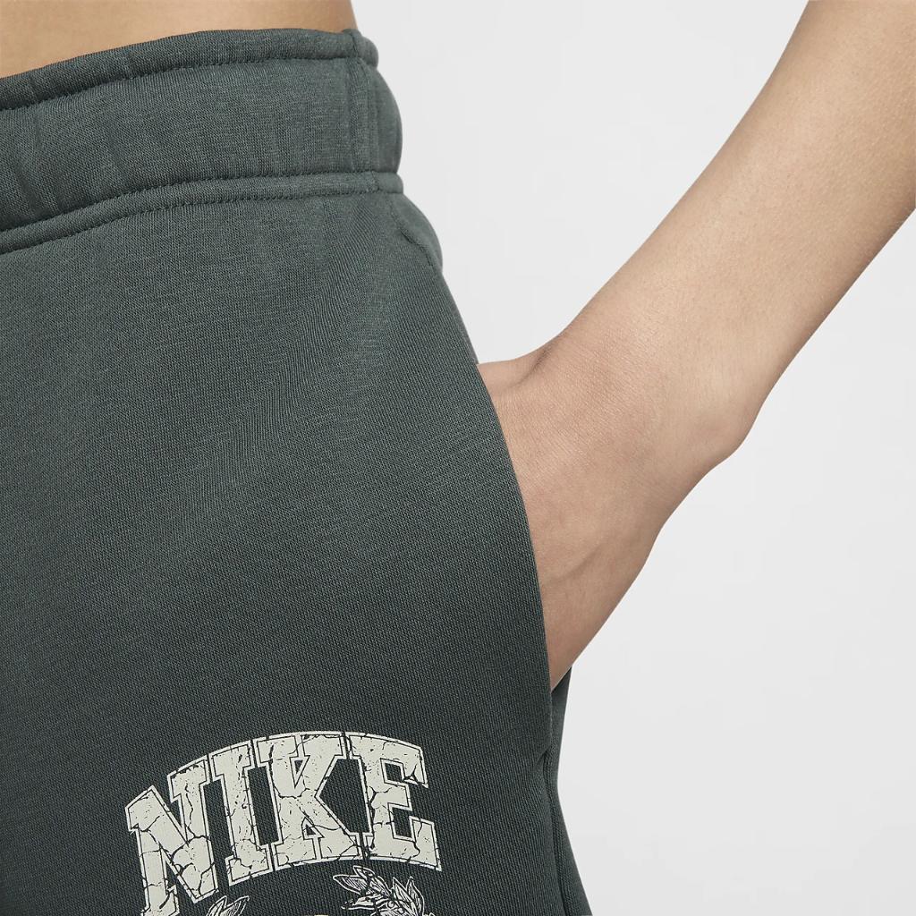 Nike Sportswear Club Fleece Women&#039;s Mid-Rise Graphic Shorts HF4506-338
