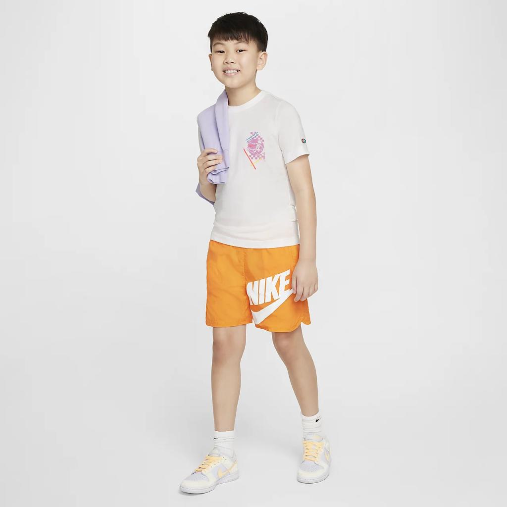 Nike Sportswear Big Kids&#039; (Boys&#039;) Crew-Neck T-Shirt HJ6256-100