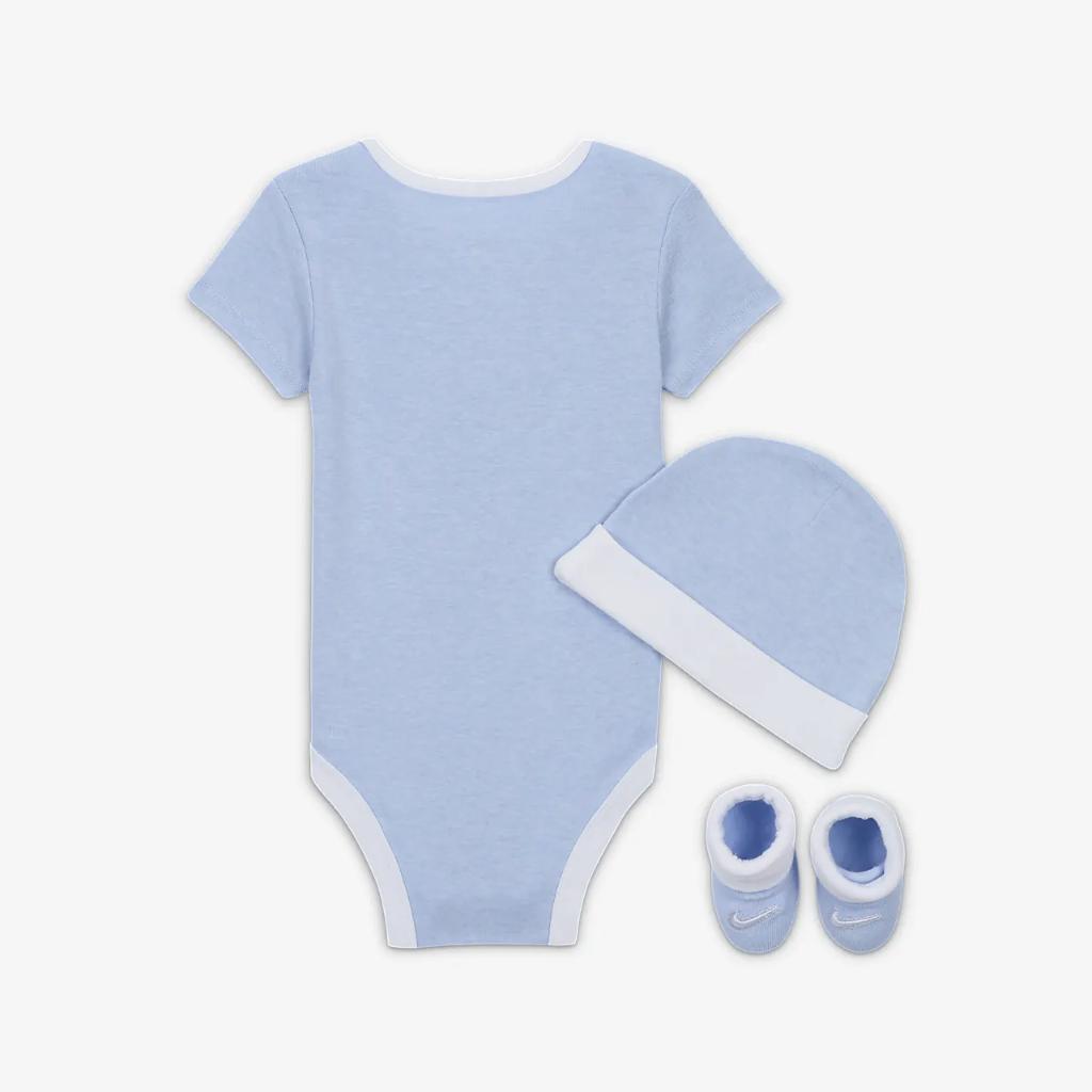 Nike Baby (0-6M) Bodysuit, Hat and Booties Box Set LN0072-BG6