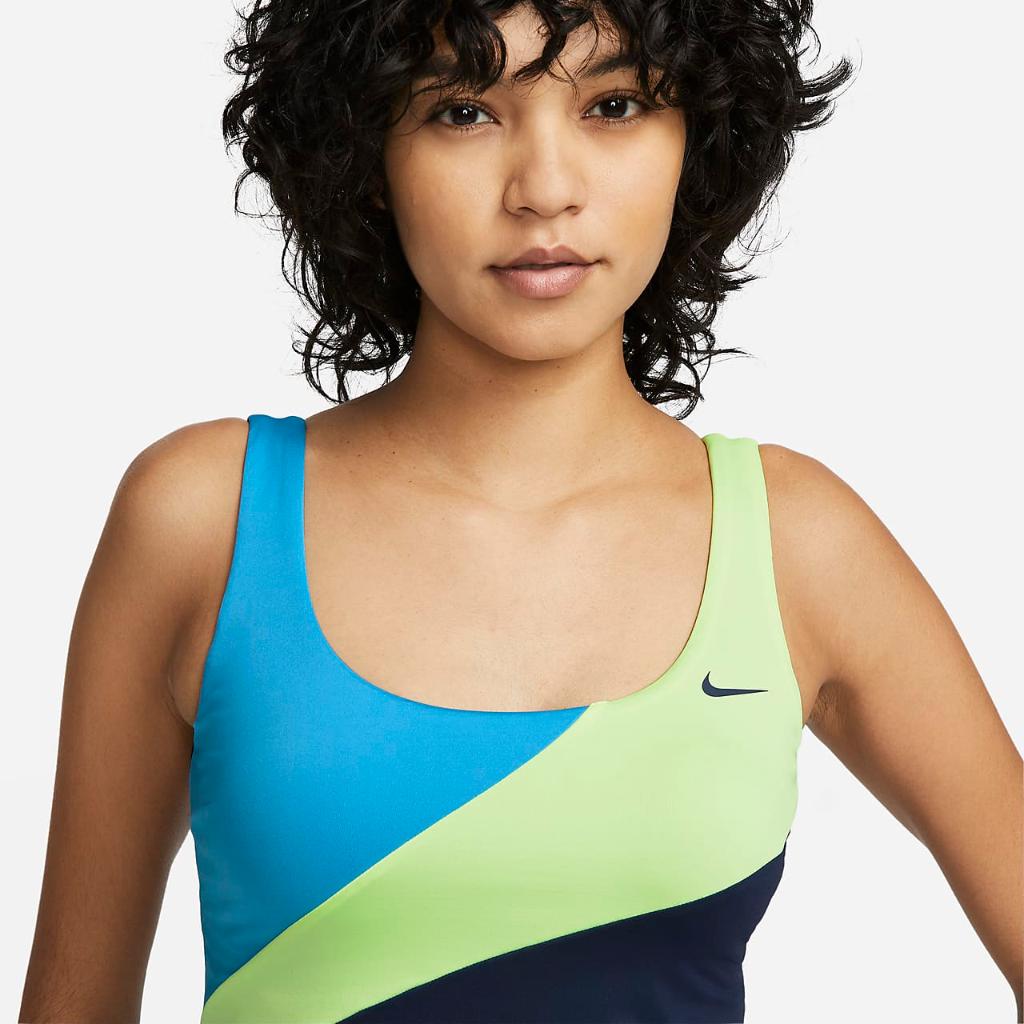 Nike Women&#039;s Scoop-Neck Swim Tankini NESSD326-440