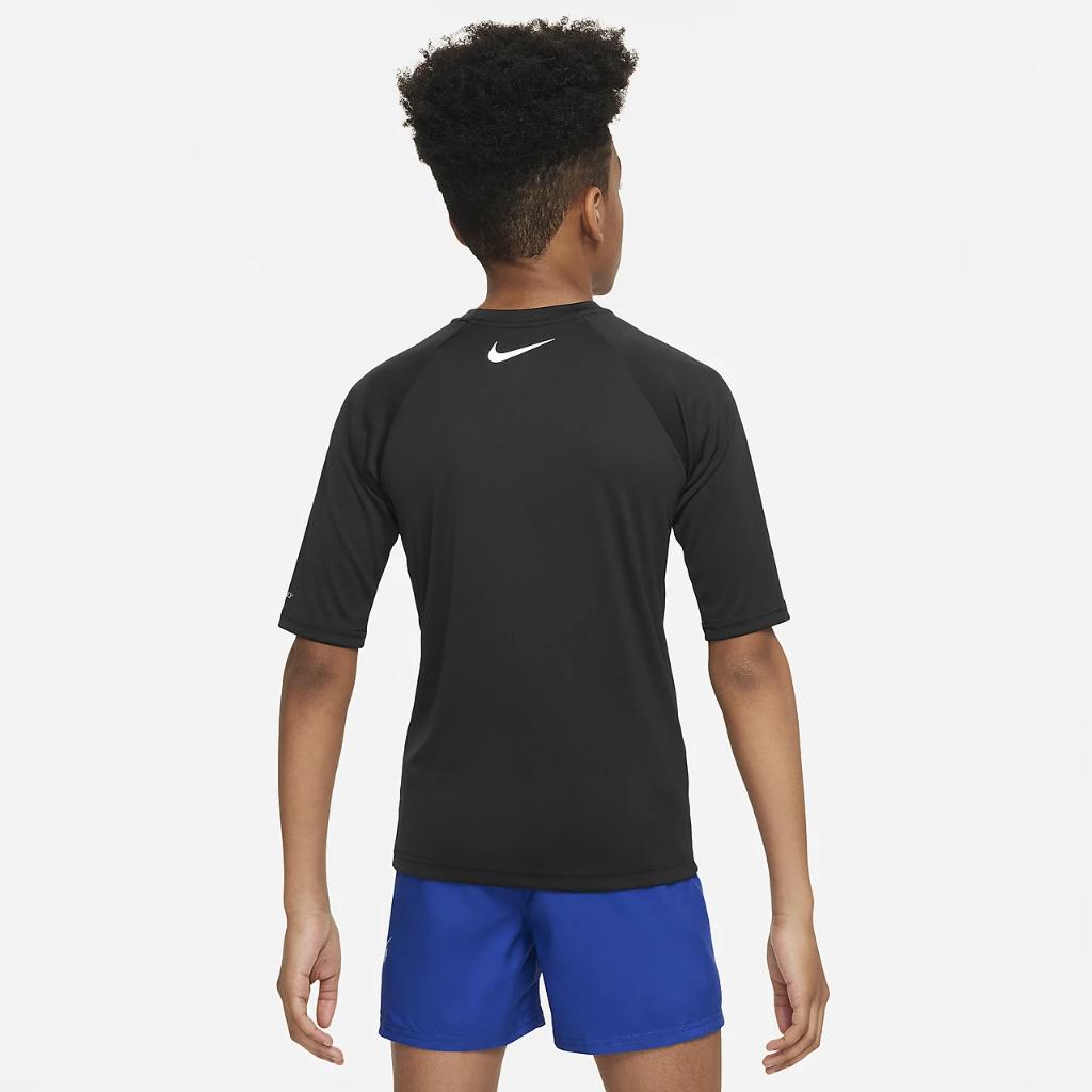Nike Swim Scribble Big Kids&#039; (Boys&#039;) Short-Sleeve Hydroguard NESSE830-001