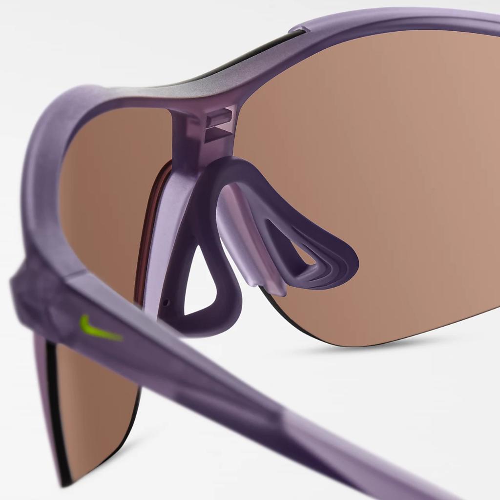 Nike Victory Elite Road Tint Sunglasses NKDV2135-553