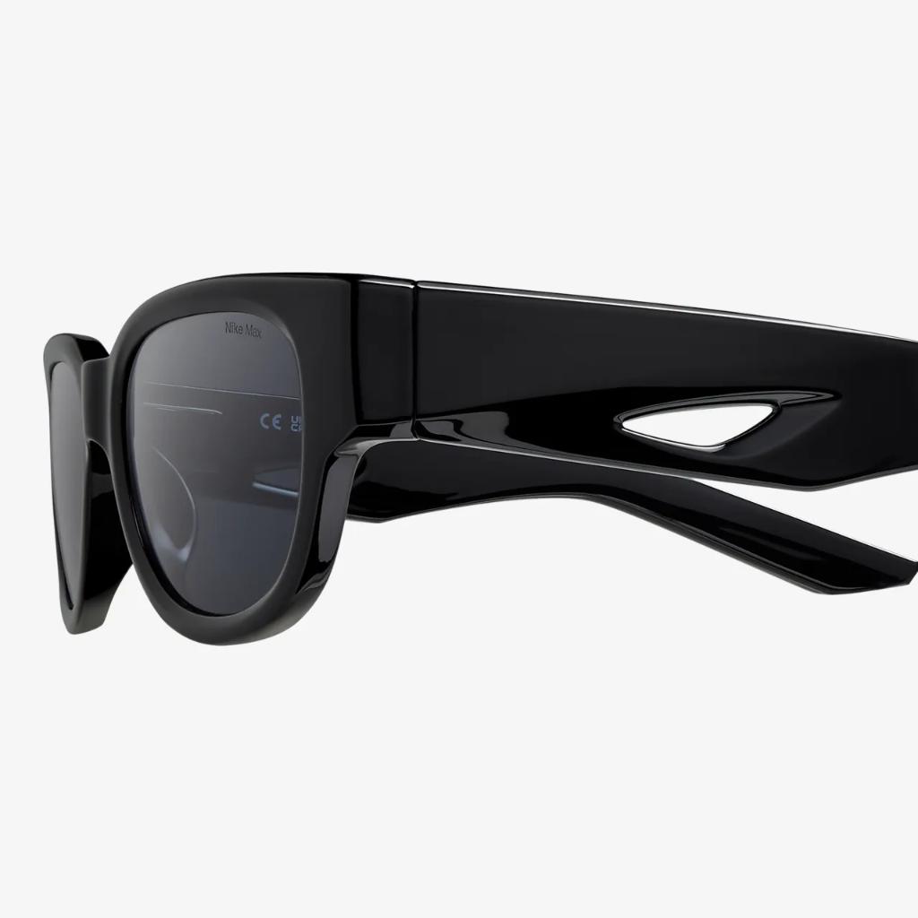 Nike Variant II Sunglasses NKEV24014-010