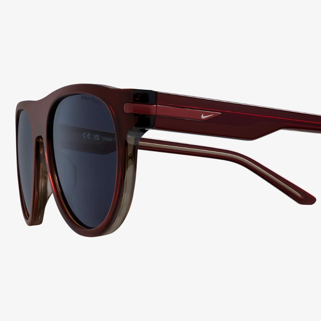 Nike Crescent III Sunglasses NKEV24019-661