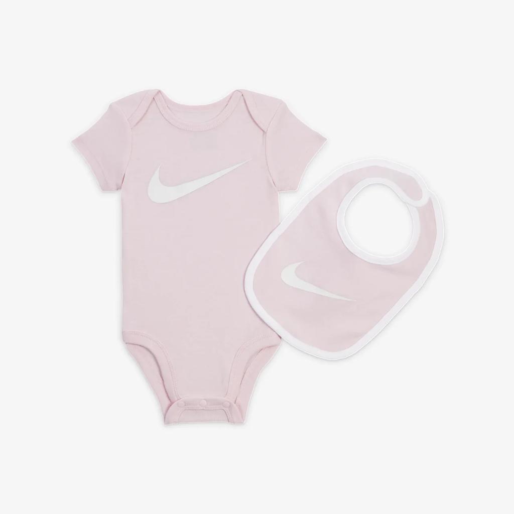 Nike 5-Piece Gift Set Baby 5-Piece Boxed Gift Set NN0932-A9Y