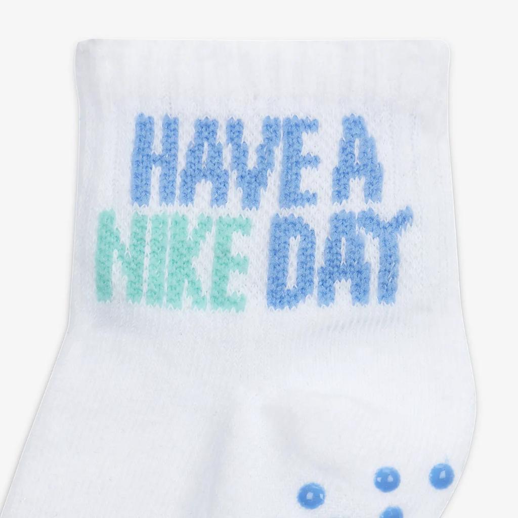 Nike &quot;Art of Play&quot; Gripper Ankle Socks (3 Pairs) Baby Gripper Socks NN0960-001
